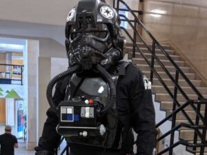 Star Wars TIE Pilot costume review by Lee